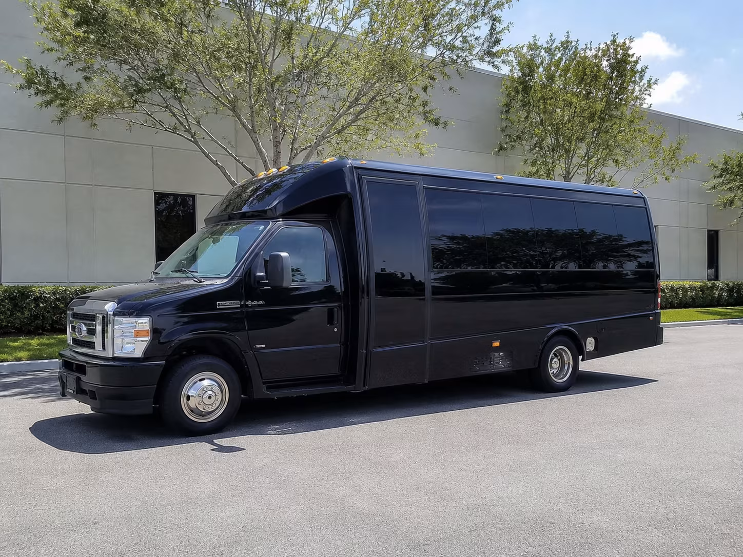 executive retreat transportation to red mountain resort entrada and black desert