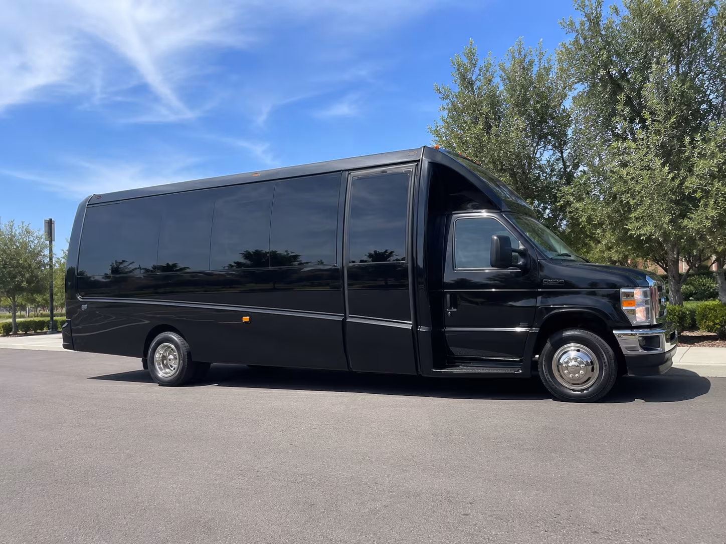 orem easy orem employee shuttle bus rentals